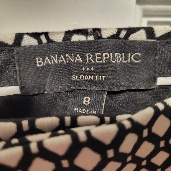 Banana Republic, Sloan Fit Slacks, Black & White patterned,  Size 8 - Picture 2 of 4